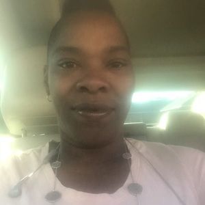 Meet your Posher, Edna